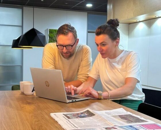 Sander en Gerriet laptop 1